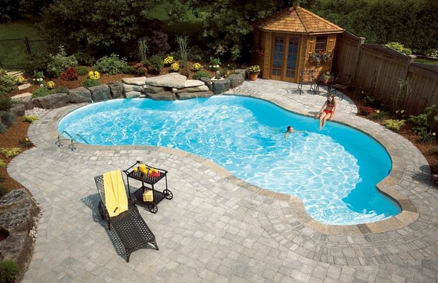 Images Dominion Block, Brick & Hardscapes