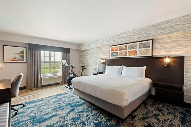 Images DoubleTree by Hilton Front Royal Blue Ridge Shadows