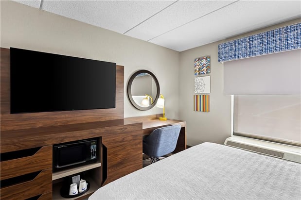 Images Hampton Inn & Suites Bolingbrook