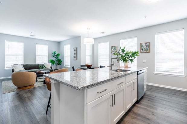 Images Pennbrook Station