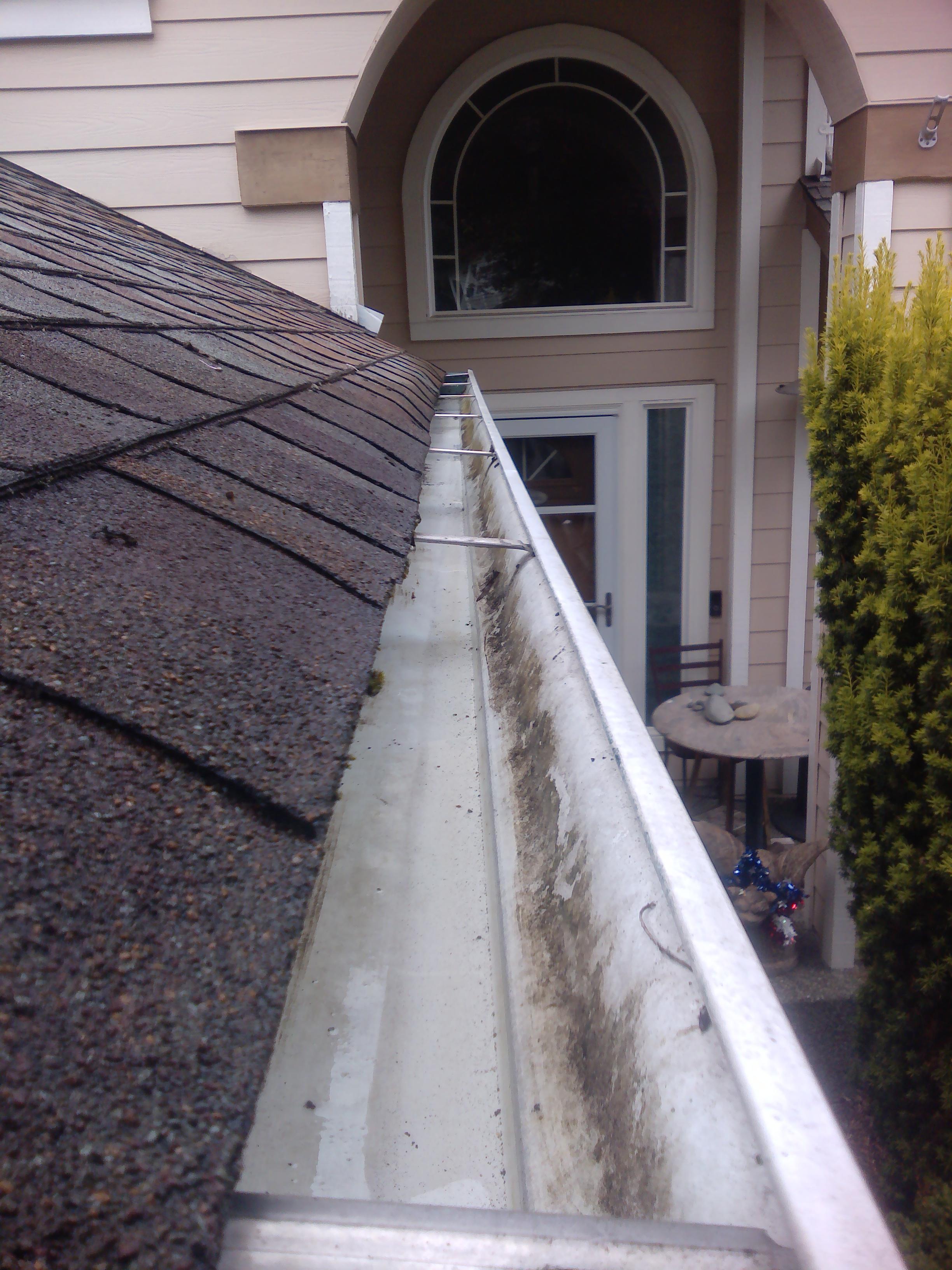 MacGyver 4 Hire Gutter Service Photo