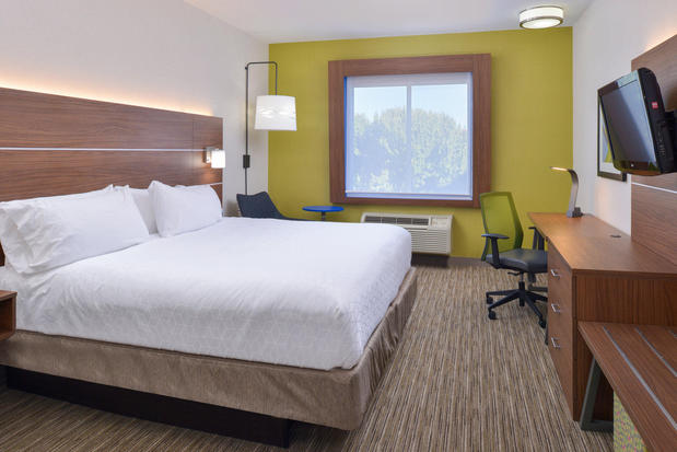 Images Holiday Inn Express & Suites Abilene Mall South by IHG