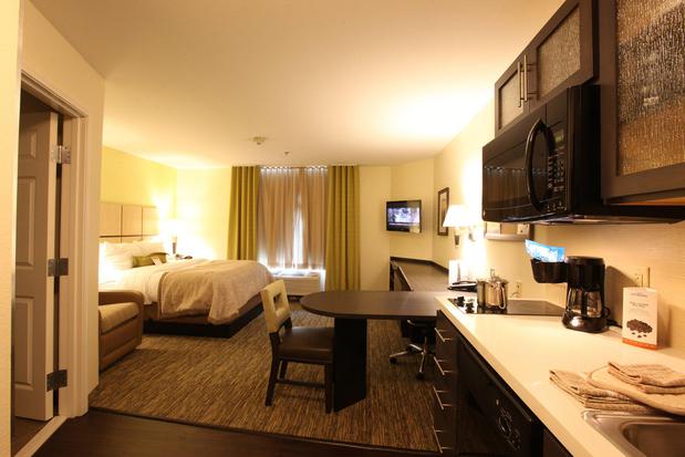 Images Candlewood Suites St. Joseph by IHG