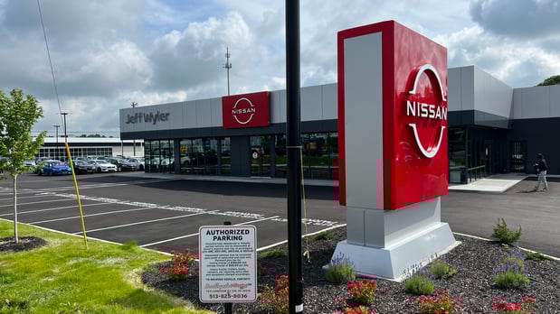 Images Jeff Wyler Nissan of Cincinnati