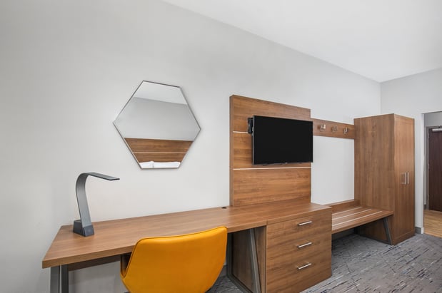 Images Holiday Inn Express & Suites Carrollton West by IHG