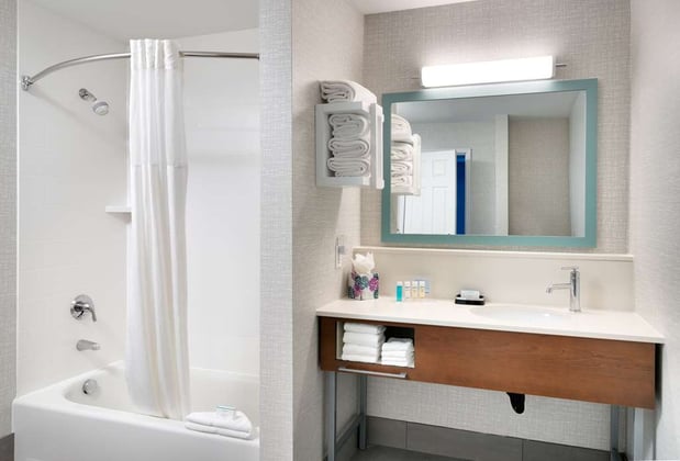 Images Hampton Inn & Suites Salt Lake City Airport