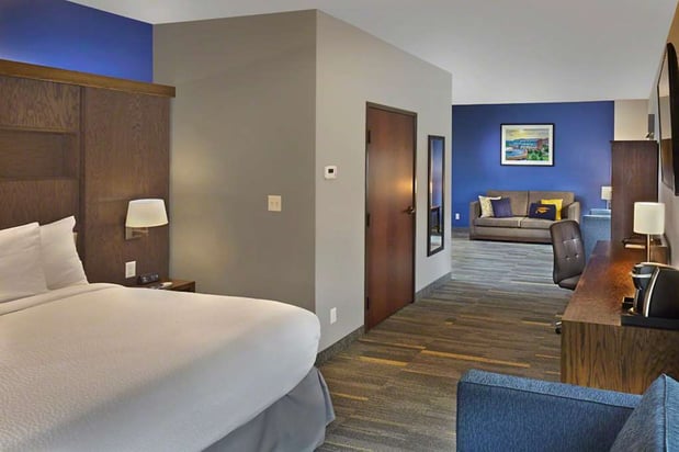 Images Scholar Morgantown, Tapestry Collection by Hilton