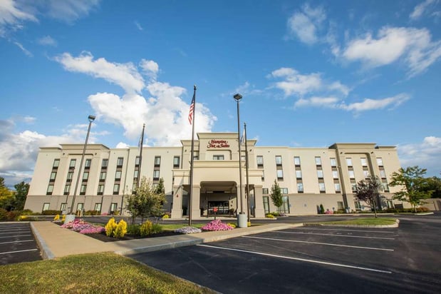 Images Hampton Inn & Suites Tilton