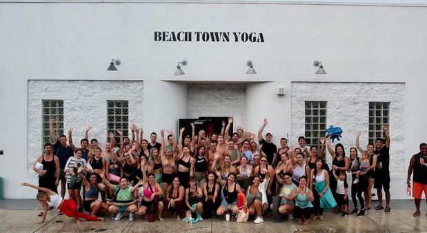 Images Beach Town Yoga