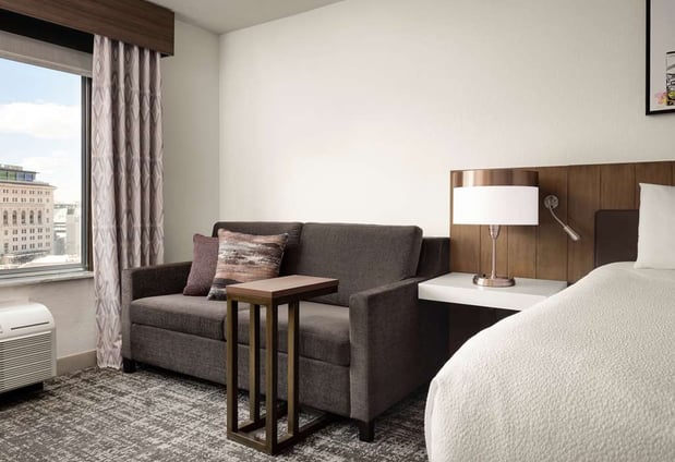 Images Hilton Garden Inn Detroit Downtown