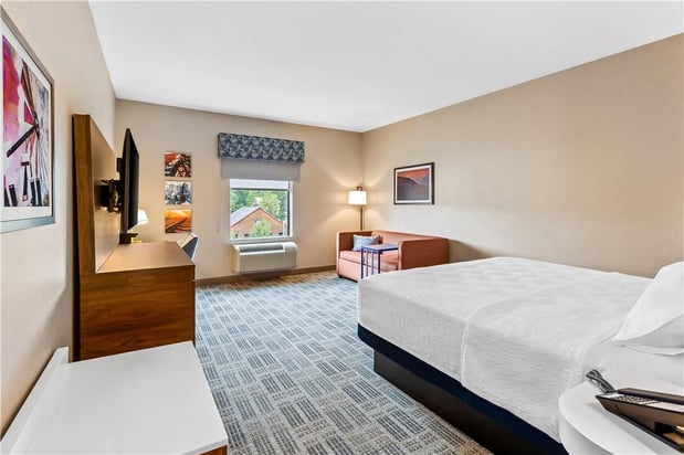 Images Hampton Inn & Suites Grove City