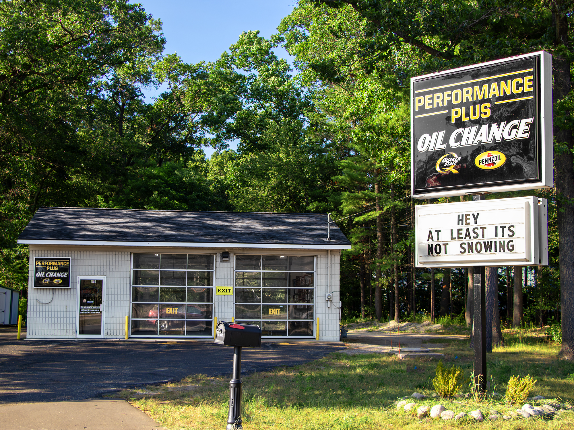 Performance Plus Quick Oil Change Muskegon - Holton Rd