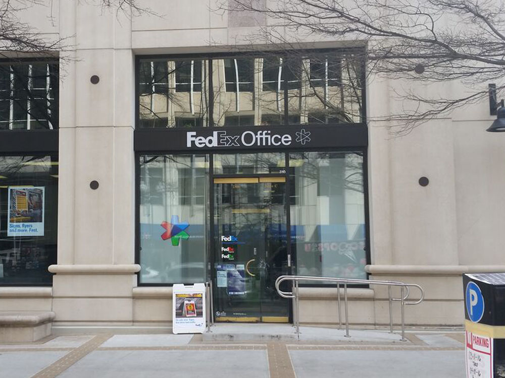 Exterior photo of FedEx Office location at 2300 Clarendon Blvd\t Print quickly and easily in the self-service area at the FedEx Office location 2300 Clarendon Blvd from email, USB, or the cloud\t FedEx Office Print & Go near 2300 Clarendon Blvd\t Shipping boxes and packing services available at FedEx Office 2300 Clarendon Blvd\t Get banners, signs, posters and prints at FedEx Office 2300 Clarendon Blvd\t Full service printing and packing at FedEx Office 2300 Clarendon Blvd\t Drop off FedEx packages near 2300 Clarendon Blvd\t FedEx shipping near 2300 Clarendon Blvd