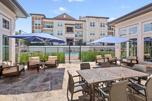 Images Camden La Frontera Apartments