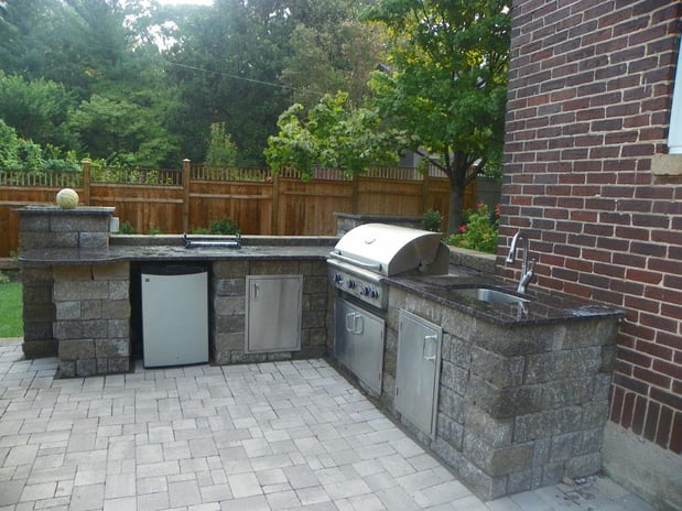 Images Dominion Block, Brick & Hardscapes