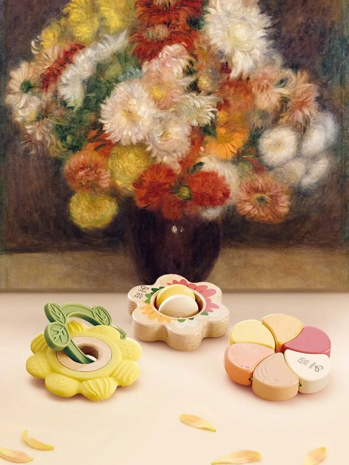 Encourage sensory exploration with these wooden flower-themed Montessori toys. Designed for little hands, they help develop fine motor skills, color recognition, and imaginative play.