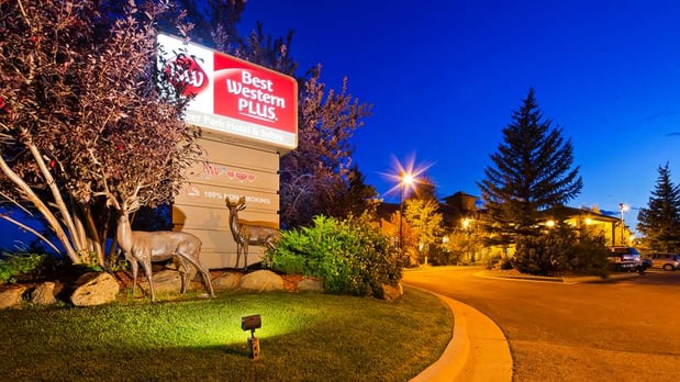 Images Best Western Plus Deer Park Hotel and Suites