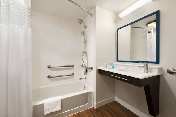 Images Hampton Inn Appleton-Fox River Mall Area