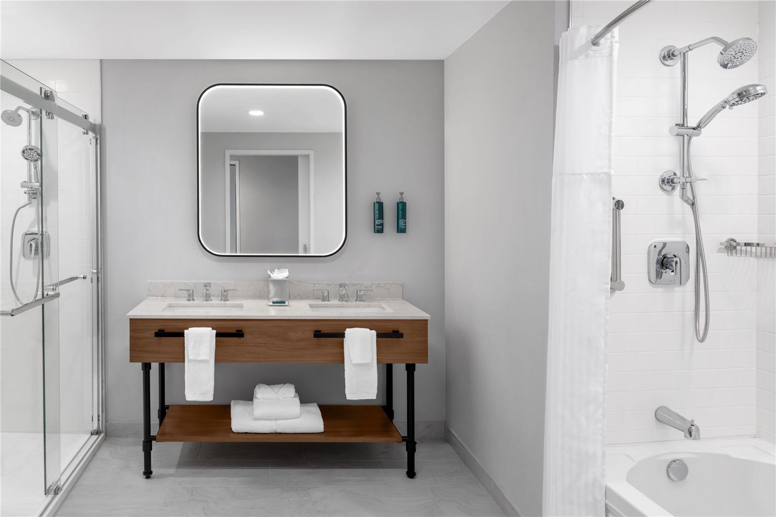 Guest room bath 