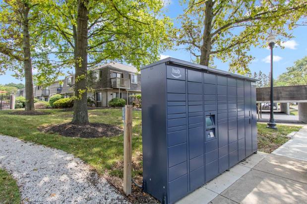 Images The Elliott at College Park Apartment Homes