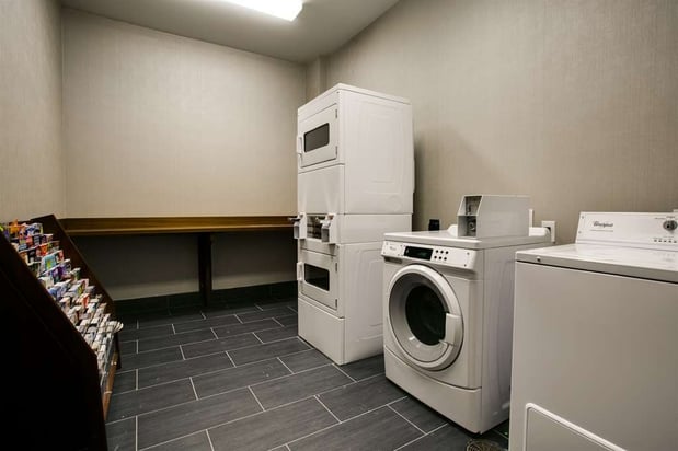 Images Hampton Inn & Suites Dallas/Ft. Worth Airport South