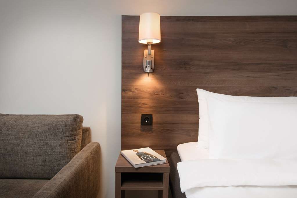 Images Park Inn by Radisson Oslo Airport Hotel West