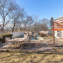 Images Betsy Woods, Realtor