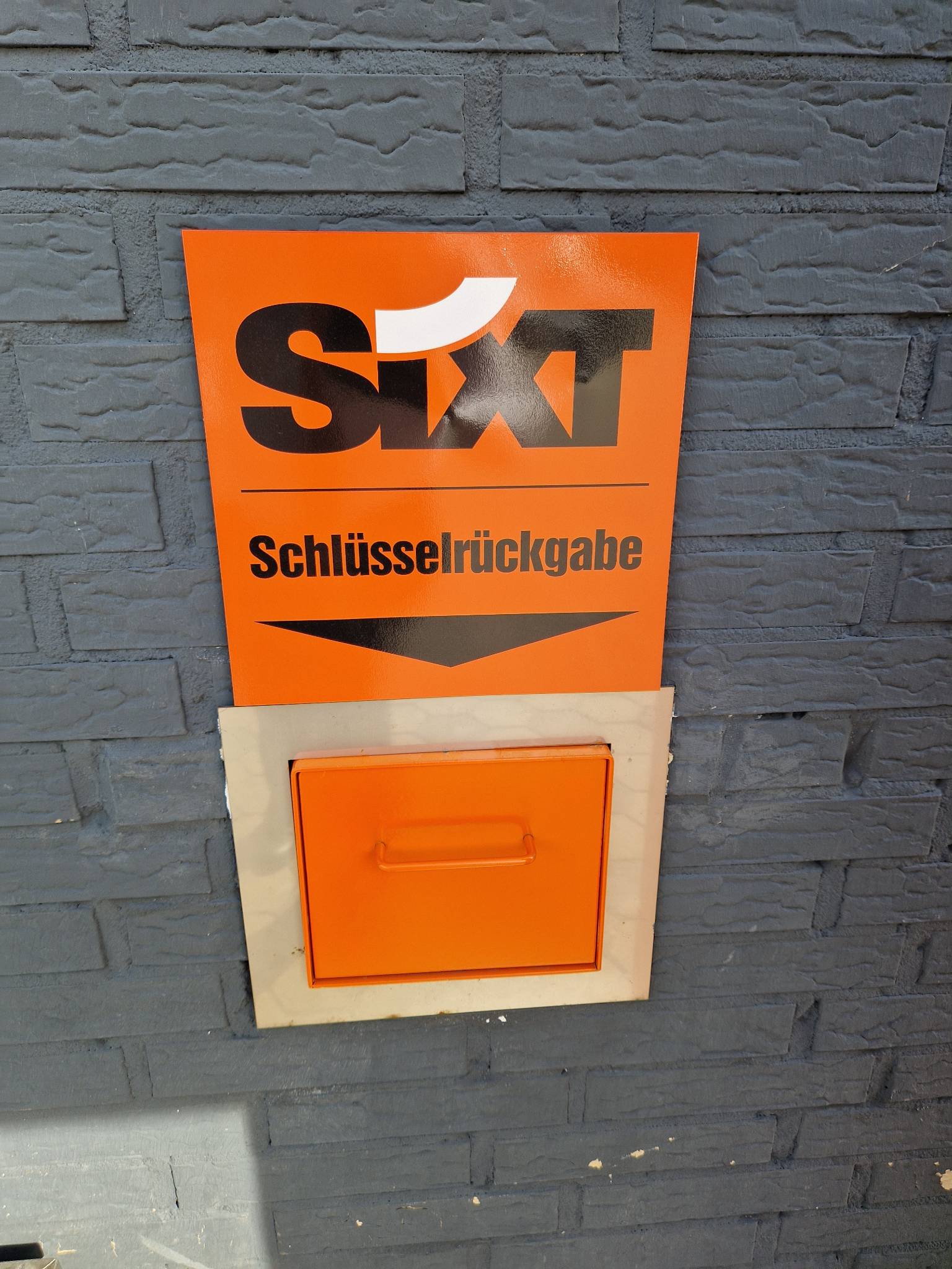 SIXT Truck Center Dortmund, Evinger Straße 21 in Dortmund