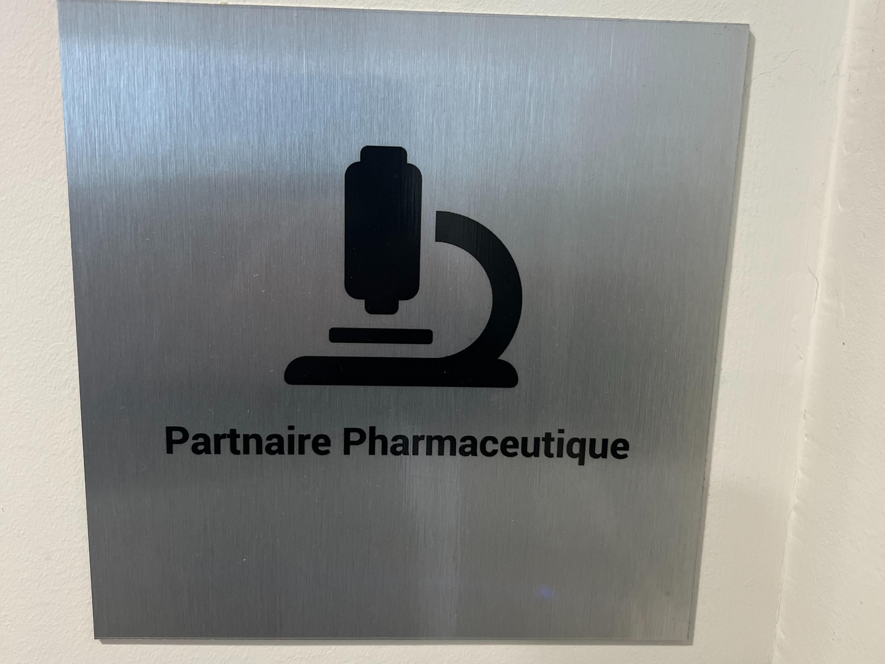 Images Agence Partnaire Orléans Pharmaceutique et Cosmétique