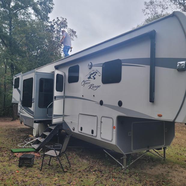 Images D-RV Mobile Repair