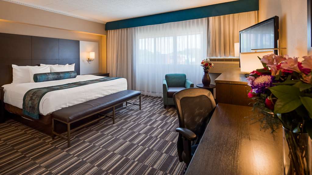 Best Western Downtown Sudbury Centreville in Sudbury: executive king room