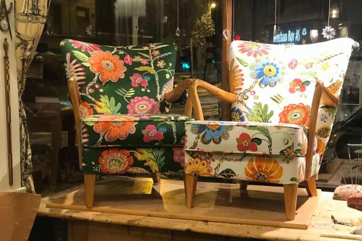 Images Møbeltapetserer Antonio Arenas