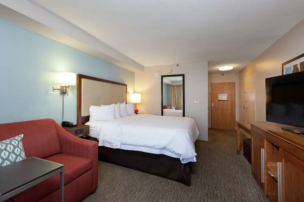 Images Hampton Inn & Suites Austin-Airport