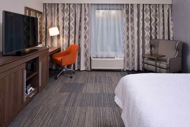 Images Hampton Inn & Suites Albany-East Greenbush