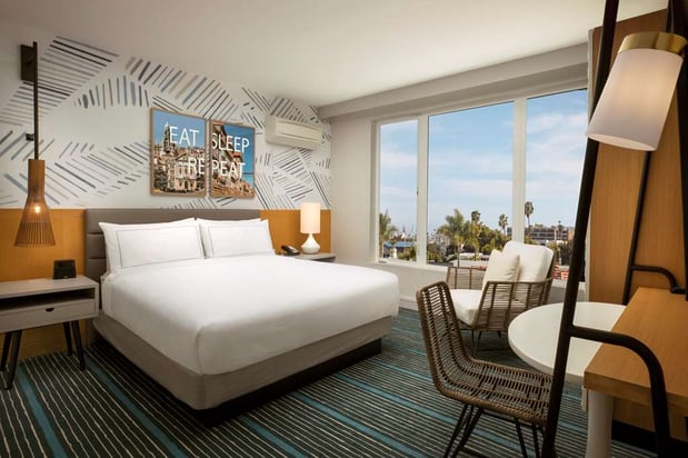 Images The Monsaraz San Diego, Tapestry Collection by Hilton