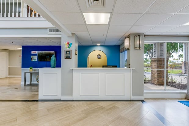 Images Meridian at Lantana