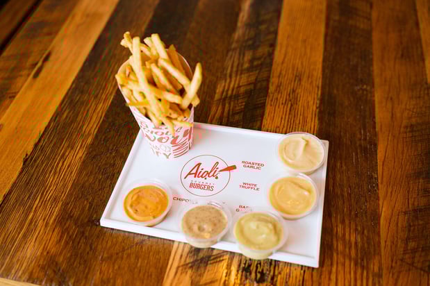 Images Aioli Gourmet Burgers - 32nd & Shea