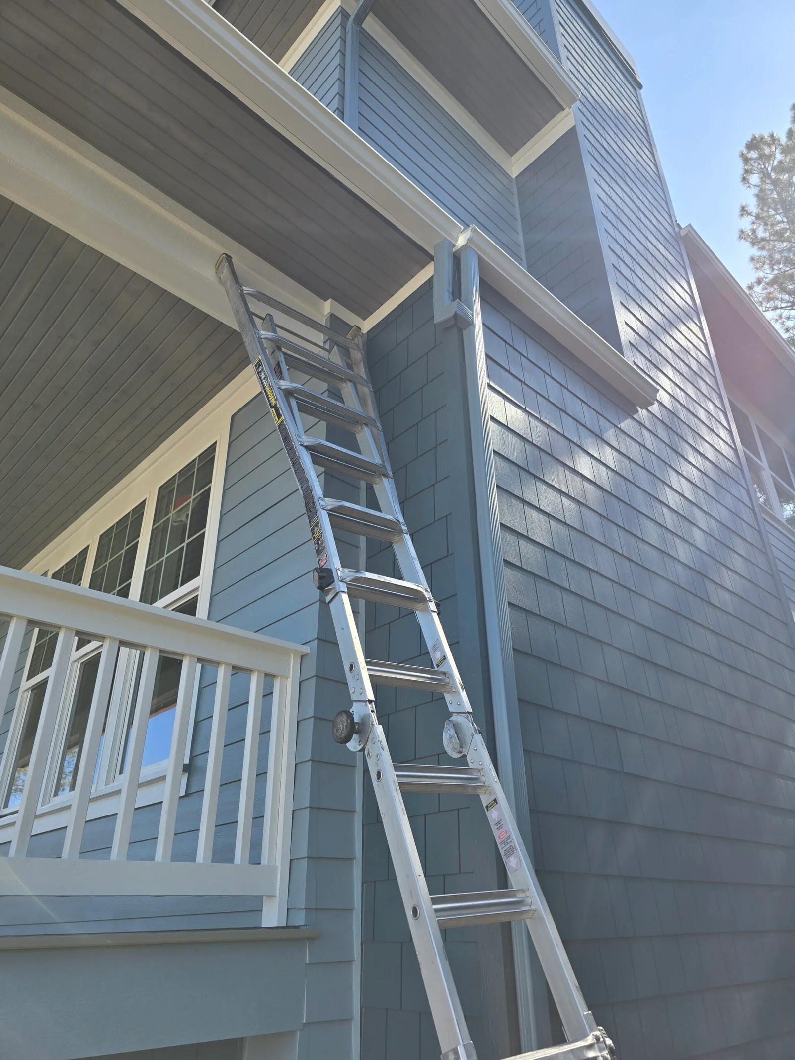 Deschutes Gutter Company Image