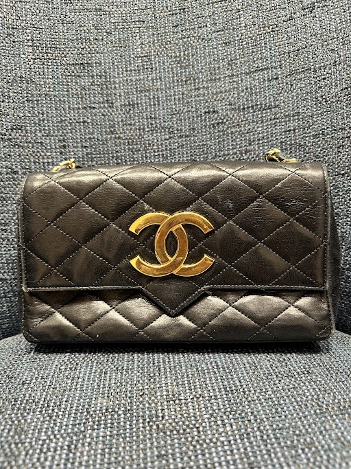 Images KOMEHYO（コメ兵）買取センタークリスタ長堀