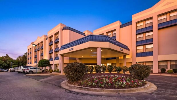 Images Best Western Plus Best WesternI Airport Hotel - Arundel Mills