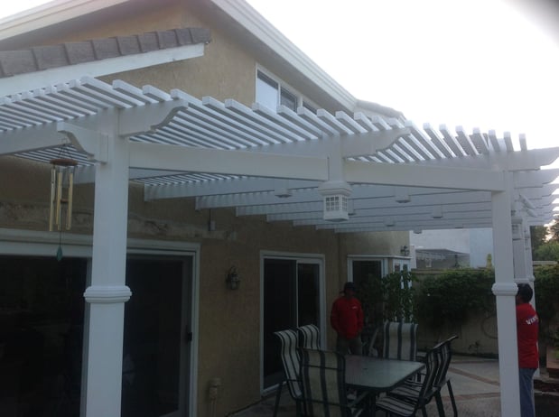 Images Practic Vinyl Fencing- Rosemead