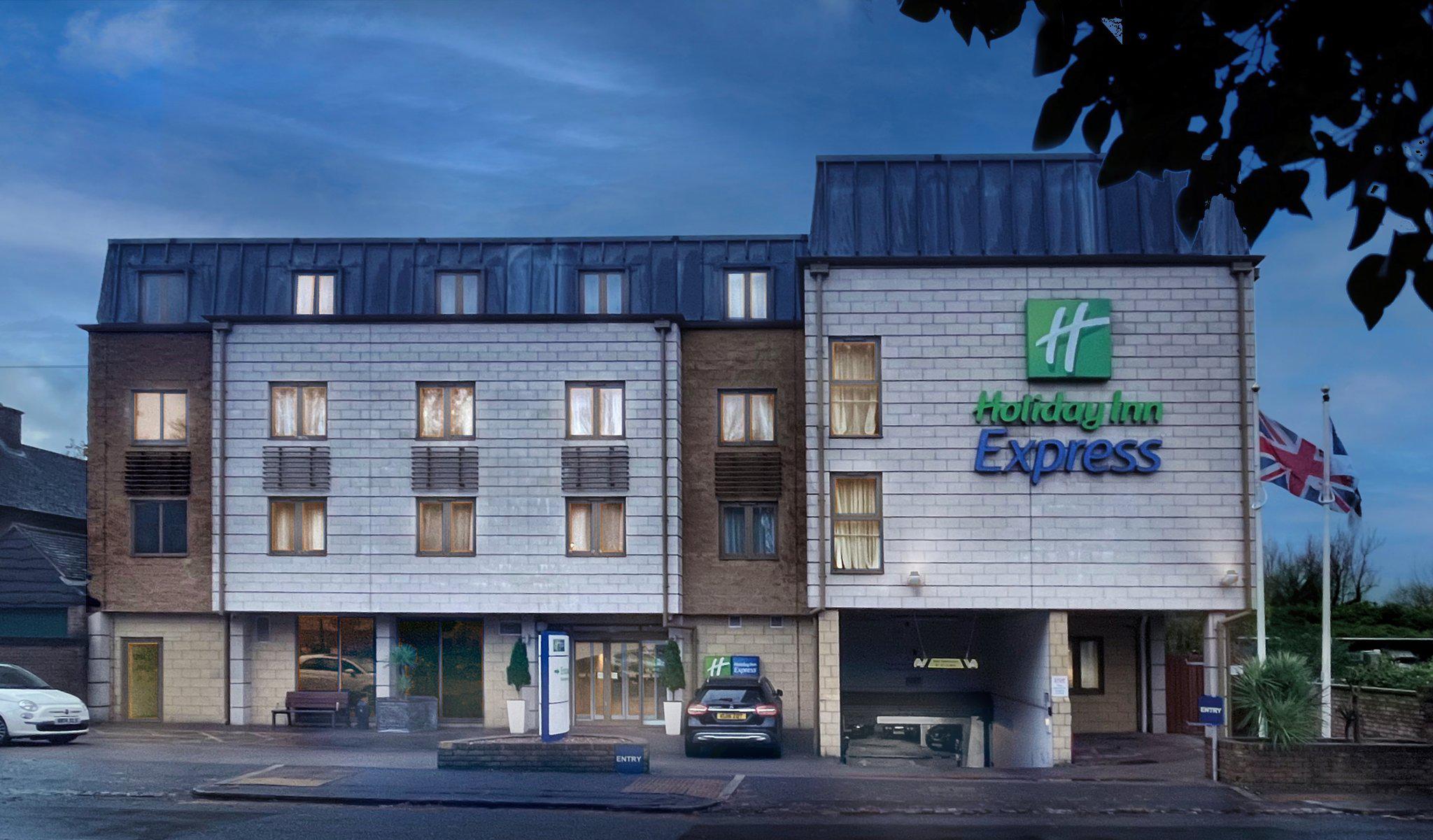 Images Holiday Inn Express Windsor, an IHG Hotel