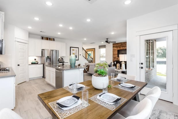 Images HistoryMaker Homes
