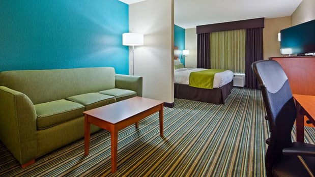 Images Best Western Plus Menomonie Inn & Suites