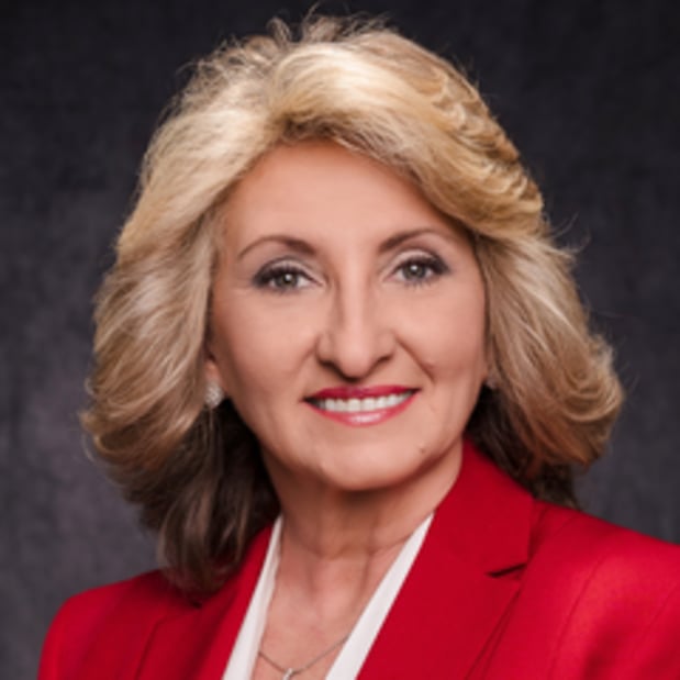 Images Edward Jones - Financial Advisor: Robyn S Clevinger