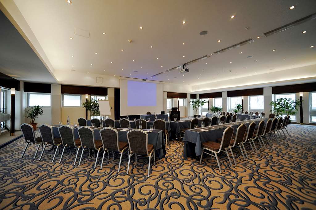 Hotel Beaulac, 2, Esplanade L�opold-Robert in Neuchatel