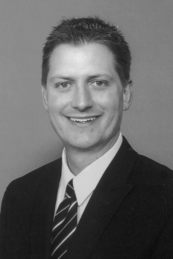 Edward Jones - Financial Advisor: Greg Dragolovich, AAMS™ Ripon (920)748-5118