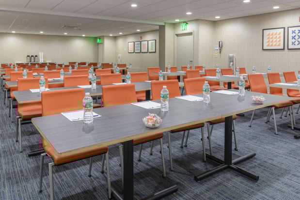 Images Holiday Inn Express Southington by IHG