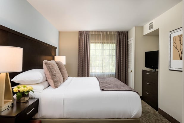 Images Staybridge Suites Chantilly Dulles Airport by IHG