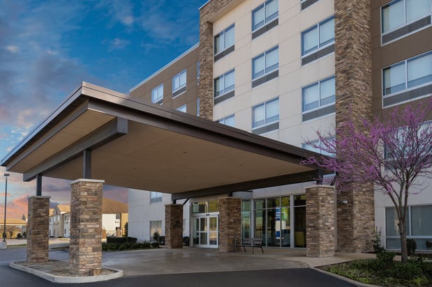 Images Holiday Inn Express & Suites West Memphis by IHG